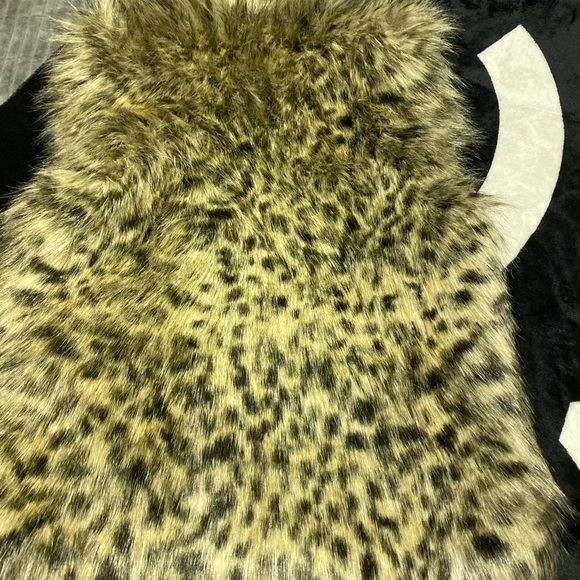 Michael Kors cheetah fur SZ  xsmall vest - Picture 4 of 6